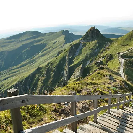 T3 50m² Avec Parking Privatif Au Mont-dore - Fr-1-608-157 *